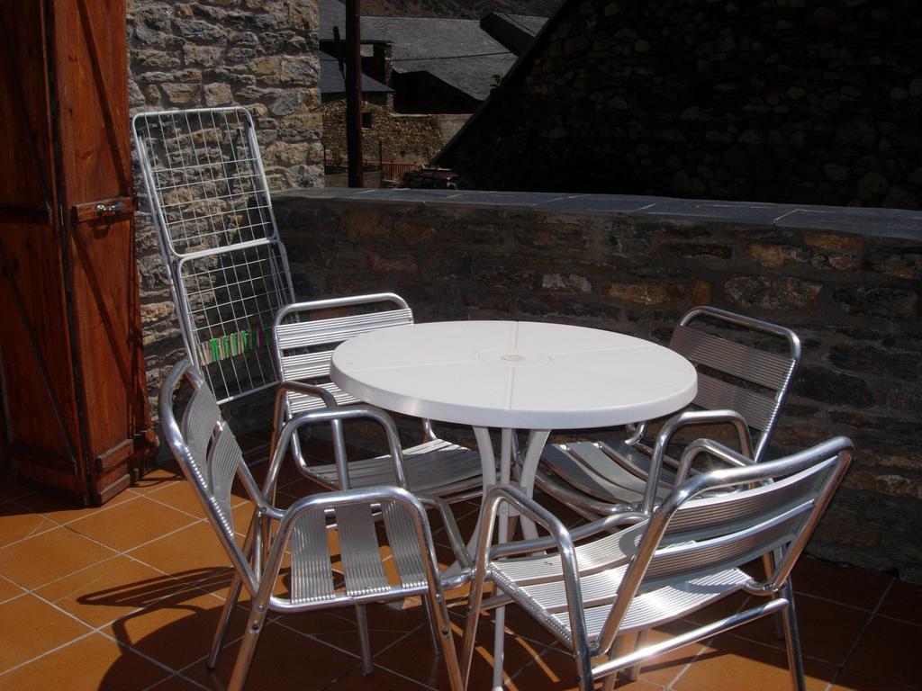 Apartaments El Ribal Valencia D'Aneu Kamer foto