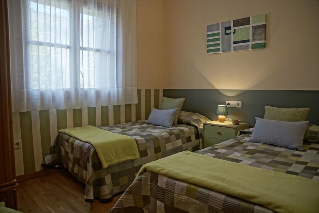 Apartaments El Ribal Valencia D'Aneu Buitenkant foto