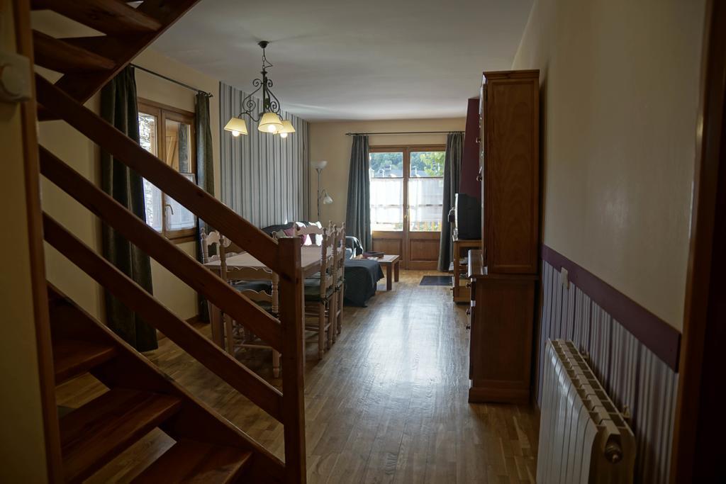 Apartaments El Ribal Valencia D'Aneu Buitenkant foto