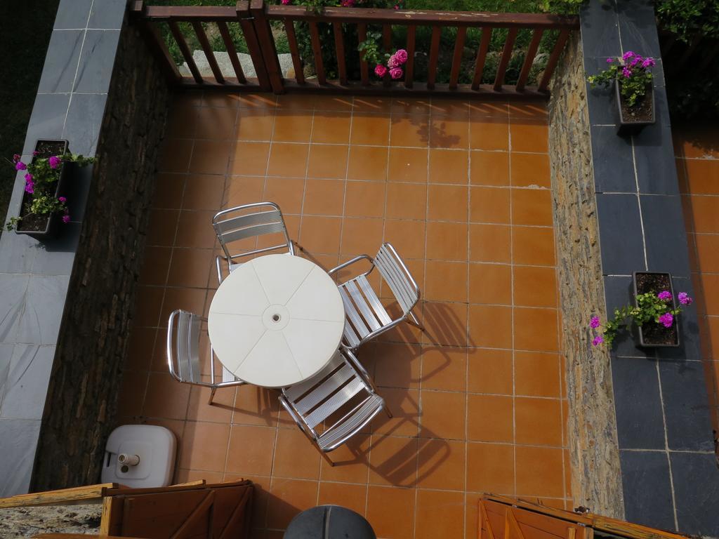 Apartaments El Ribal Valencia D'Aneu Buitenkant foto