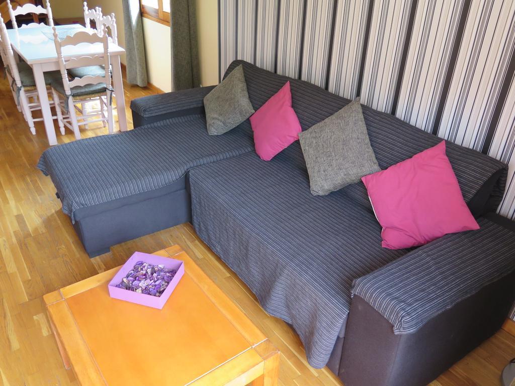 Apartaments El Ribal Valencia D'Aneu Buitenkant foto