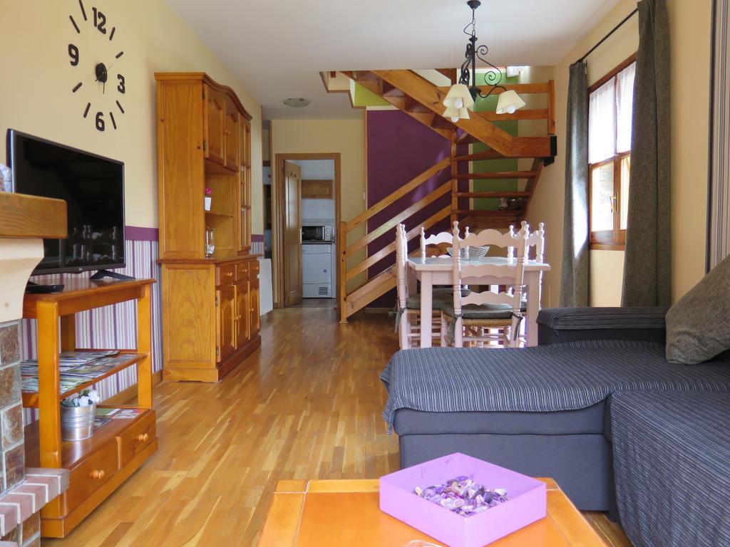 Apartaments El Ribal Valencia D'Aneu Buitenkant foto