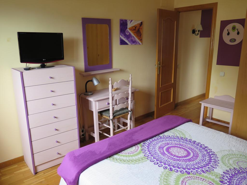 Apartaments El Ribal Valencia D'Aneu Buitenkant foto