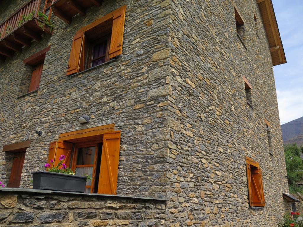 Apartaments El Ribal Valencia D'Aneu Buitenkant foto